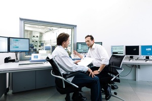 GL_ITS_Photo_Customer Services_Application Support_high res_12.08_1200x900.jpg