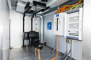 Batteriepruefstand_innen_front