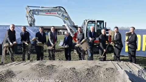 Am vergangenen Donnerstag hat die AVL mit dem offiziellen Spatenstich den Grundstein für einen neuen hochmodernen Standort in Steyr gelegt.