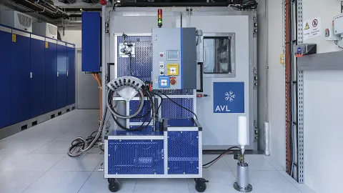 AVL Stingray Testbed Setup in front of the climatic chamber