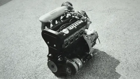 Renn und Serienmotoren
