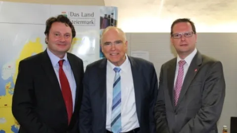 Prof. Karl Gruber, Prof. Dr.h.c. Helmut List, DI Dr. Thomas Klein (left to right) © RCPE Prof. Karl Gruber, Prof. Dr.h.c. Helmut List, DI Dr. Thomas Klein (left to right) © RCPE