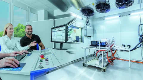 GL_ITS_Photo_Fuel Cell Test System door view_02_combined