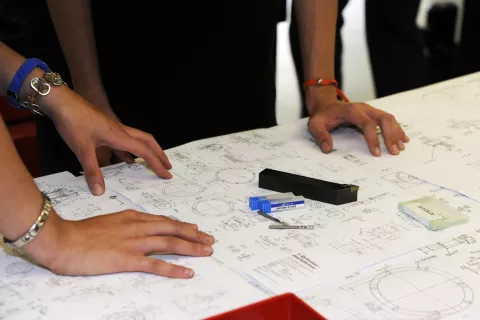 Apprenticeship - Draftsman/woman