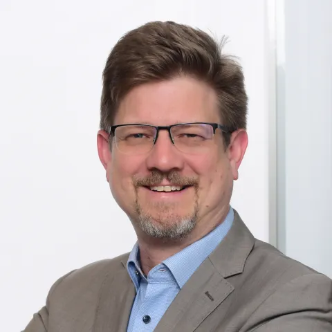 Dr.-Ing. Carsten Schmalhorst