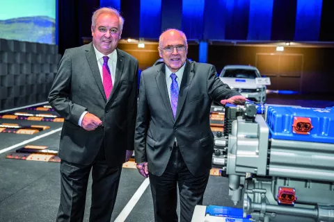 LH Schützenhöfer und AVL CEO List[6]